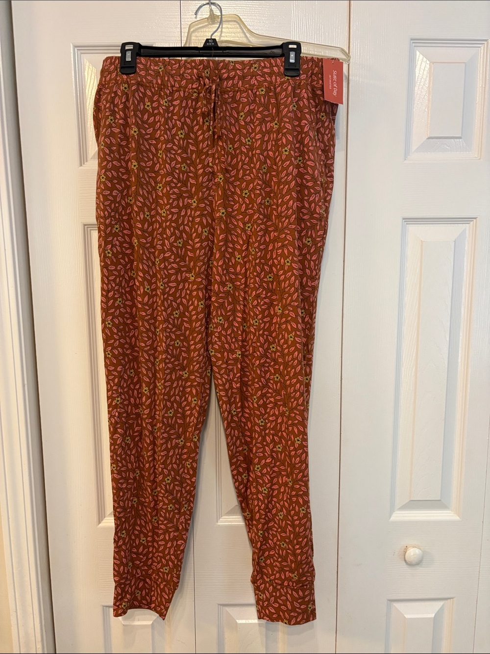 601 State of Day Rust Leaf Print Pull-On PJ bottoms